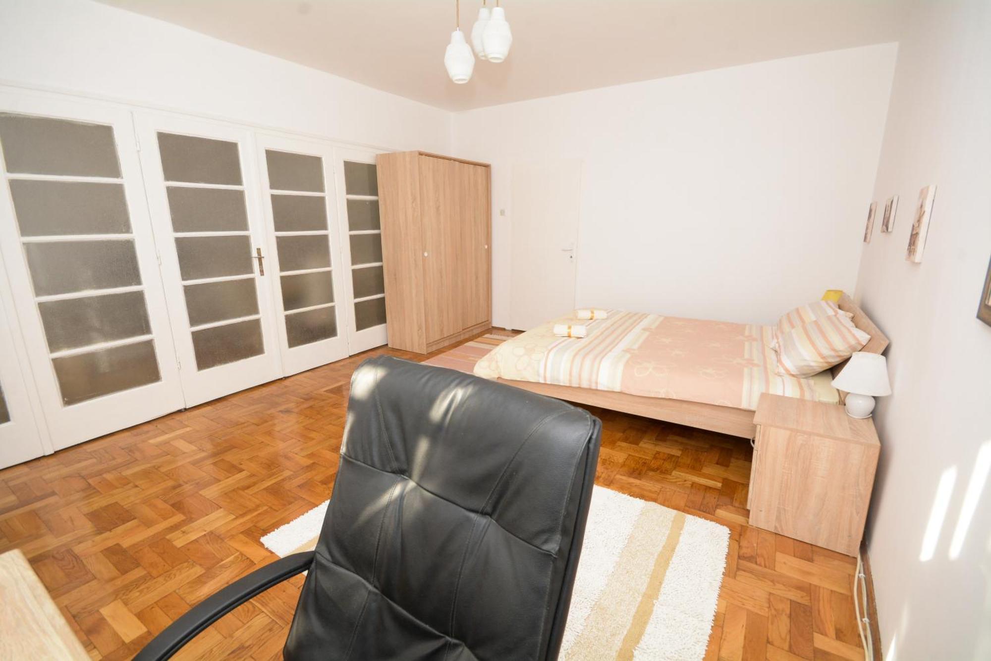 Apartments City Hall Beograd Rom bilde