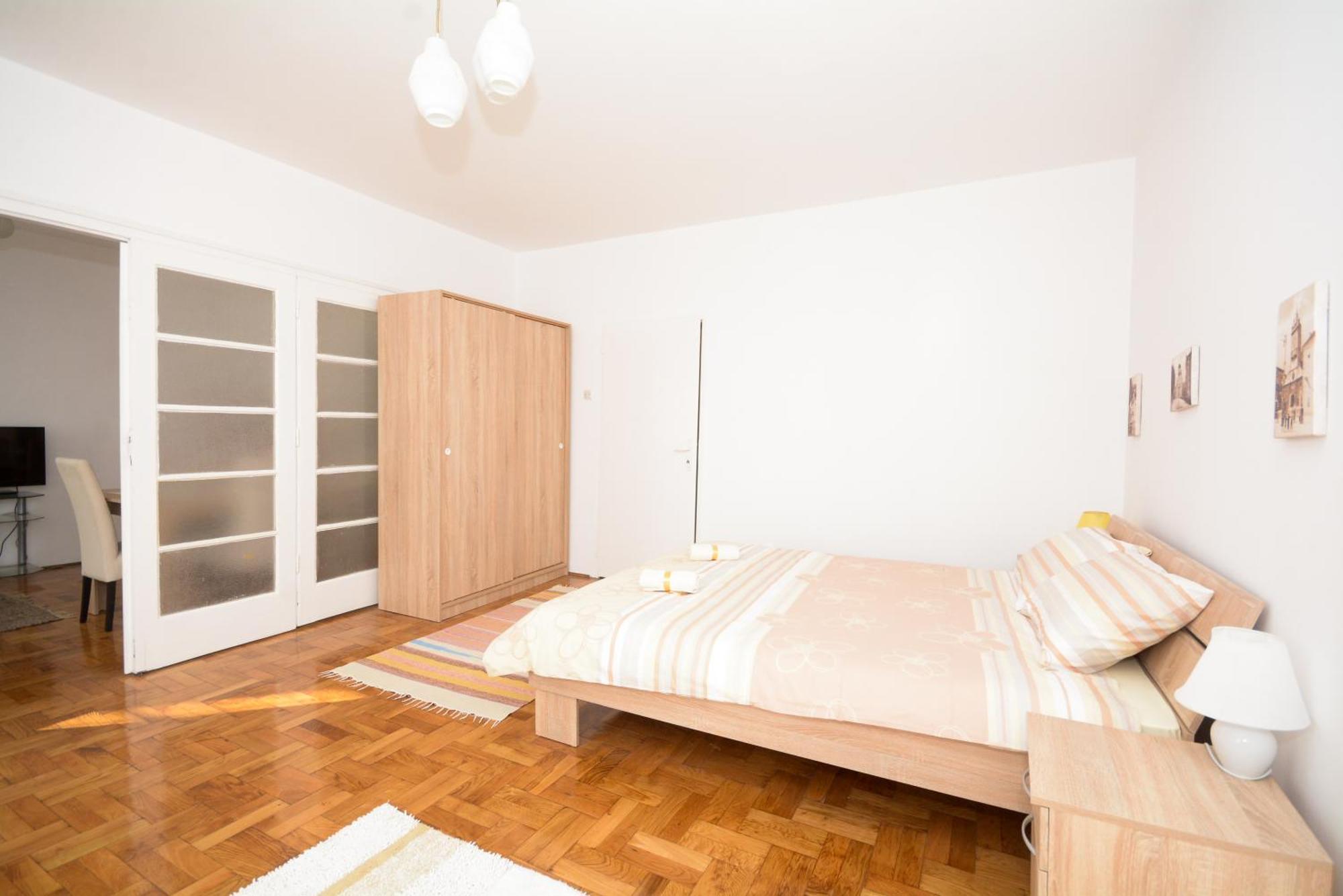Apartments City Hall Beograd Rom bilde