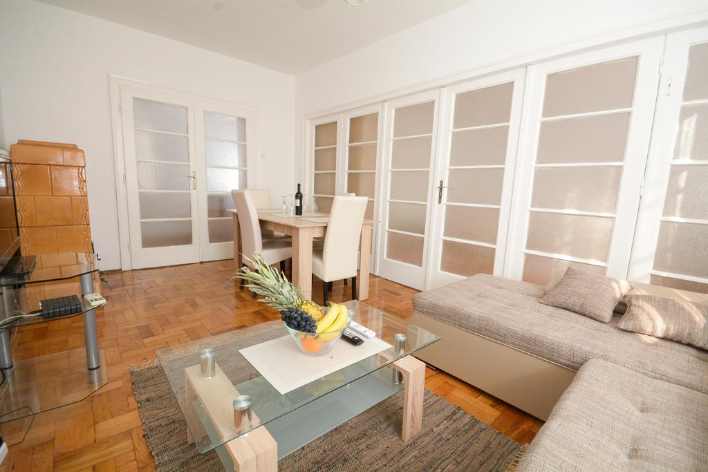 Apartments City Hall Beograd Rom bilde