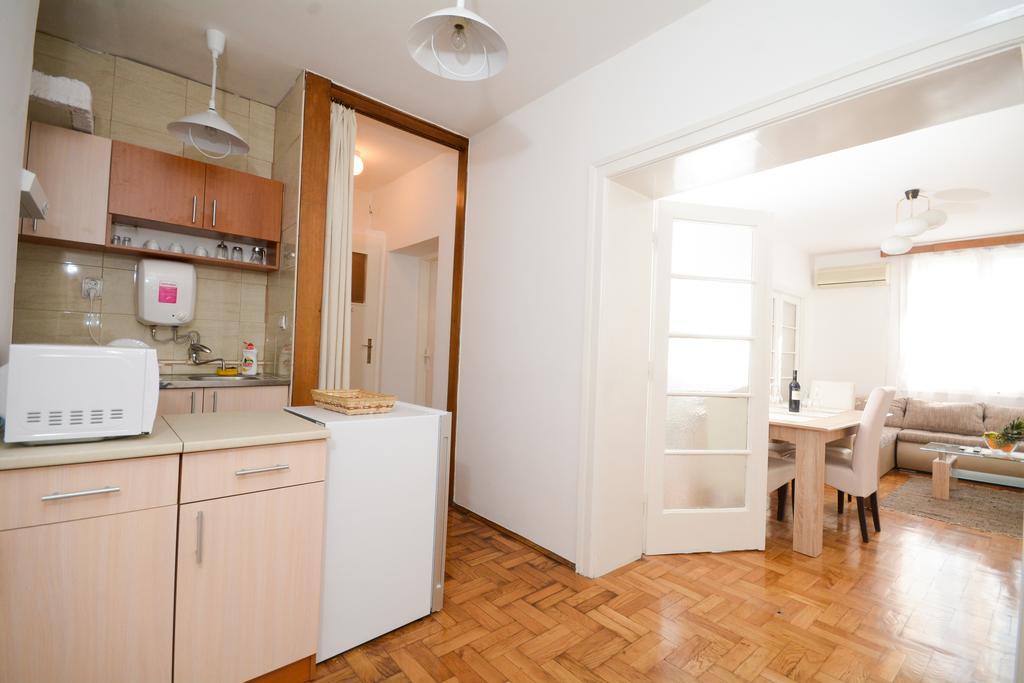 Apartments City Hall Beograd Rom bilde