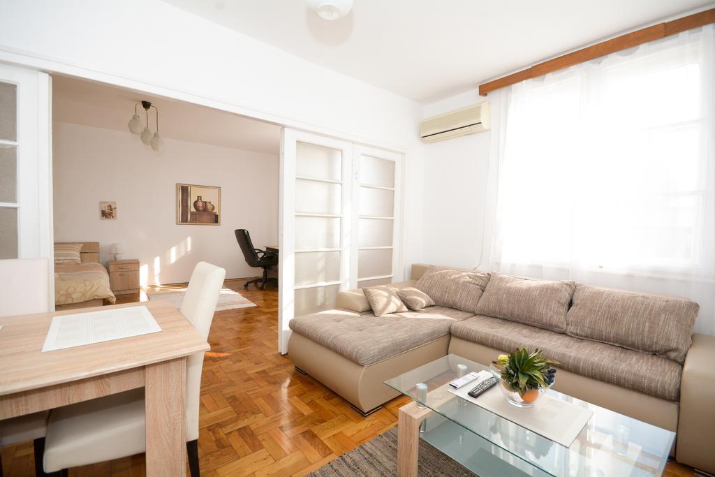 Apartments City Hall Beograd Rom bilde